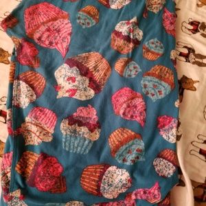 Lularoe Vintage TC cupcake leggings